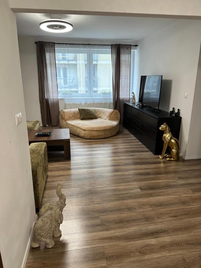 Medena Apartment Old Town With Free Parking Братислава Экстерьер фото